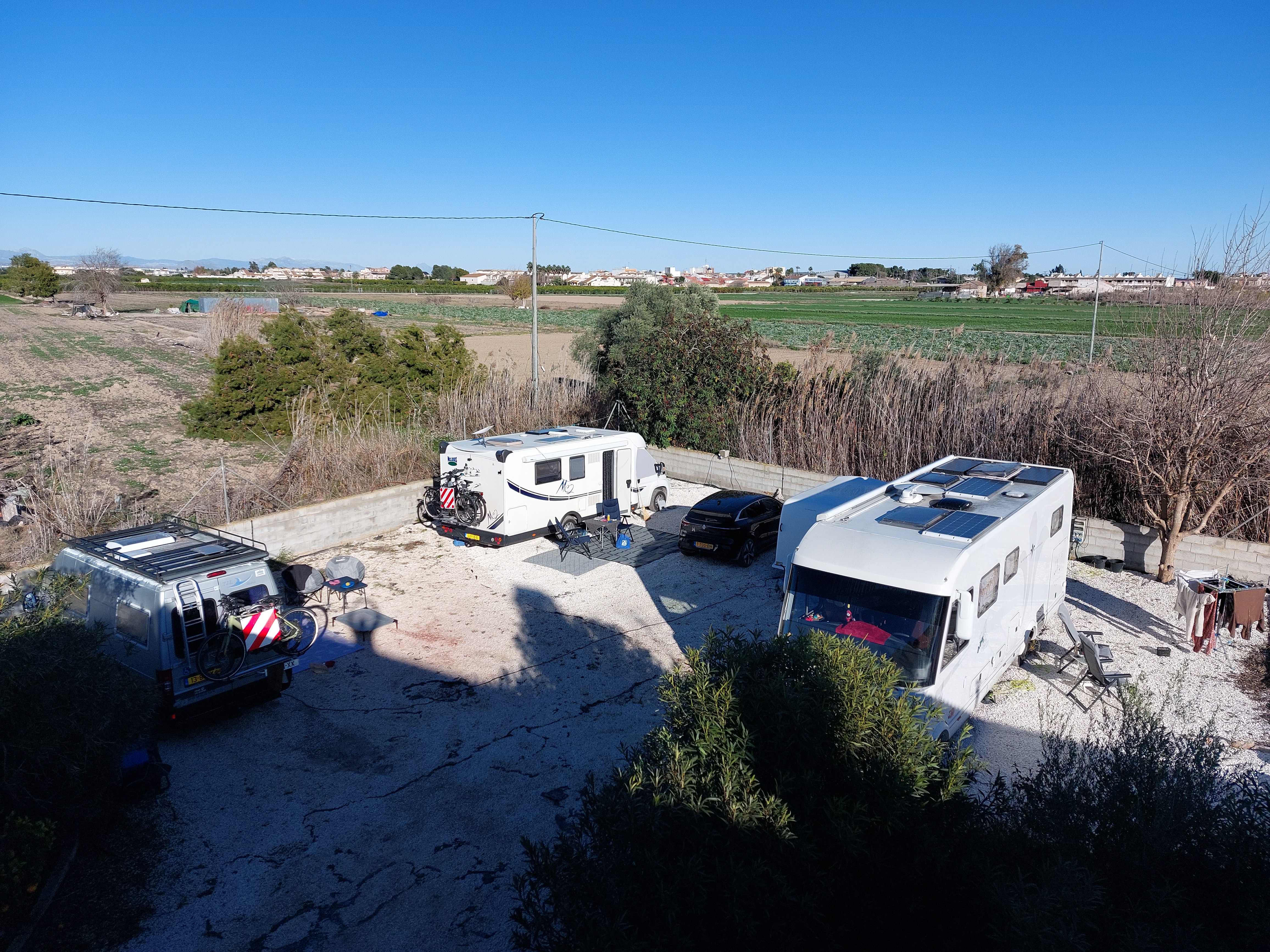Wohnmobilstellplatz: CamperParking B&B Poolvillasolar