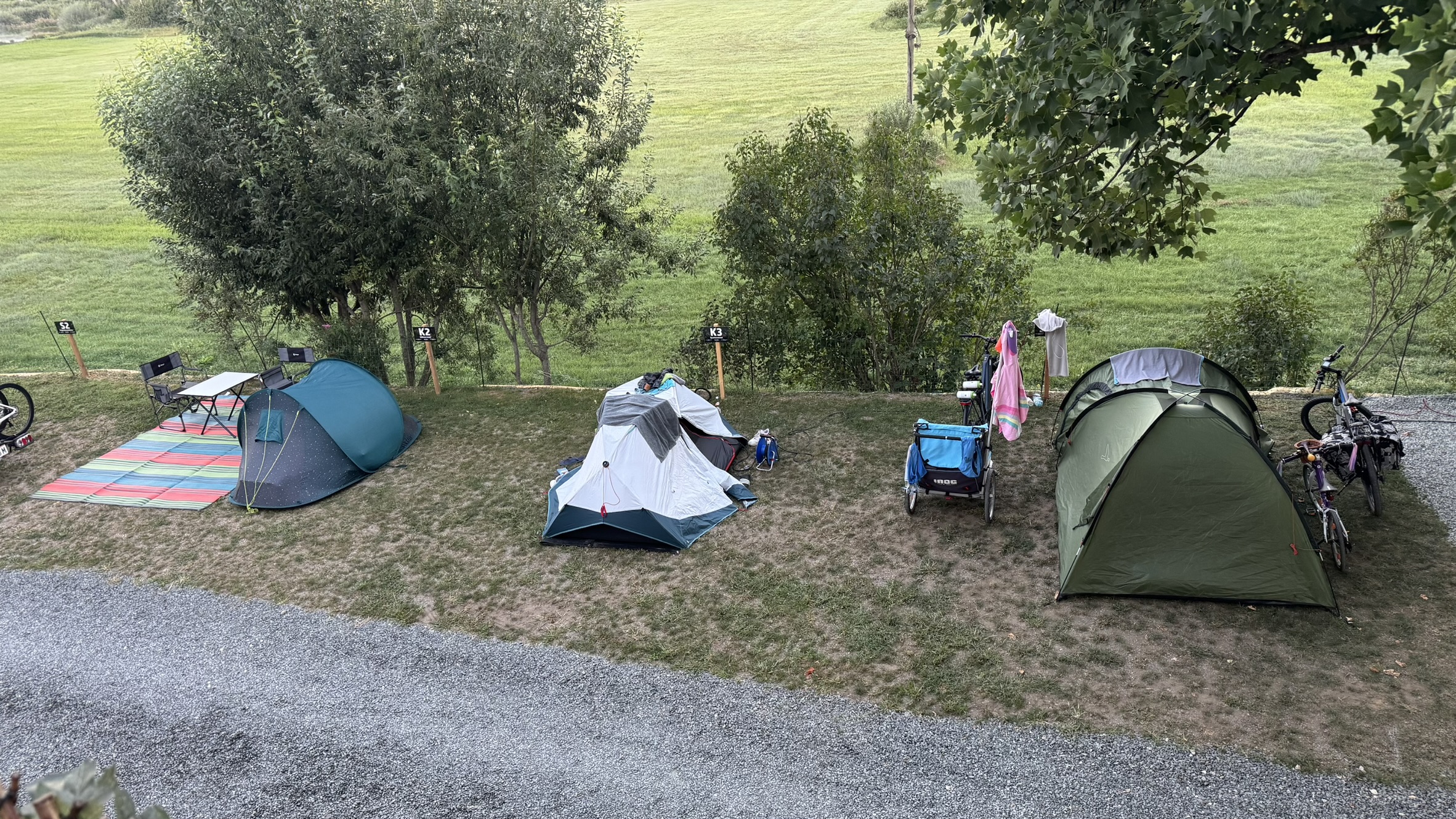 Wohnmobilstellplatz: der Zeltplatz für Overnight Gäste - CAMPING-LÄNGSEE Stellplatz Bergschusterhof - Emplacements
