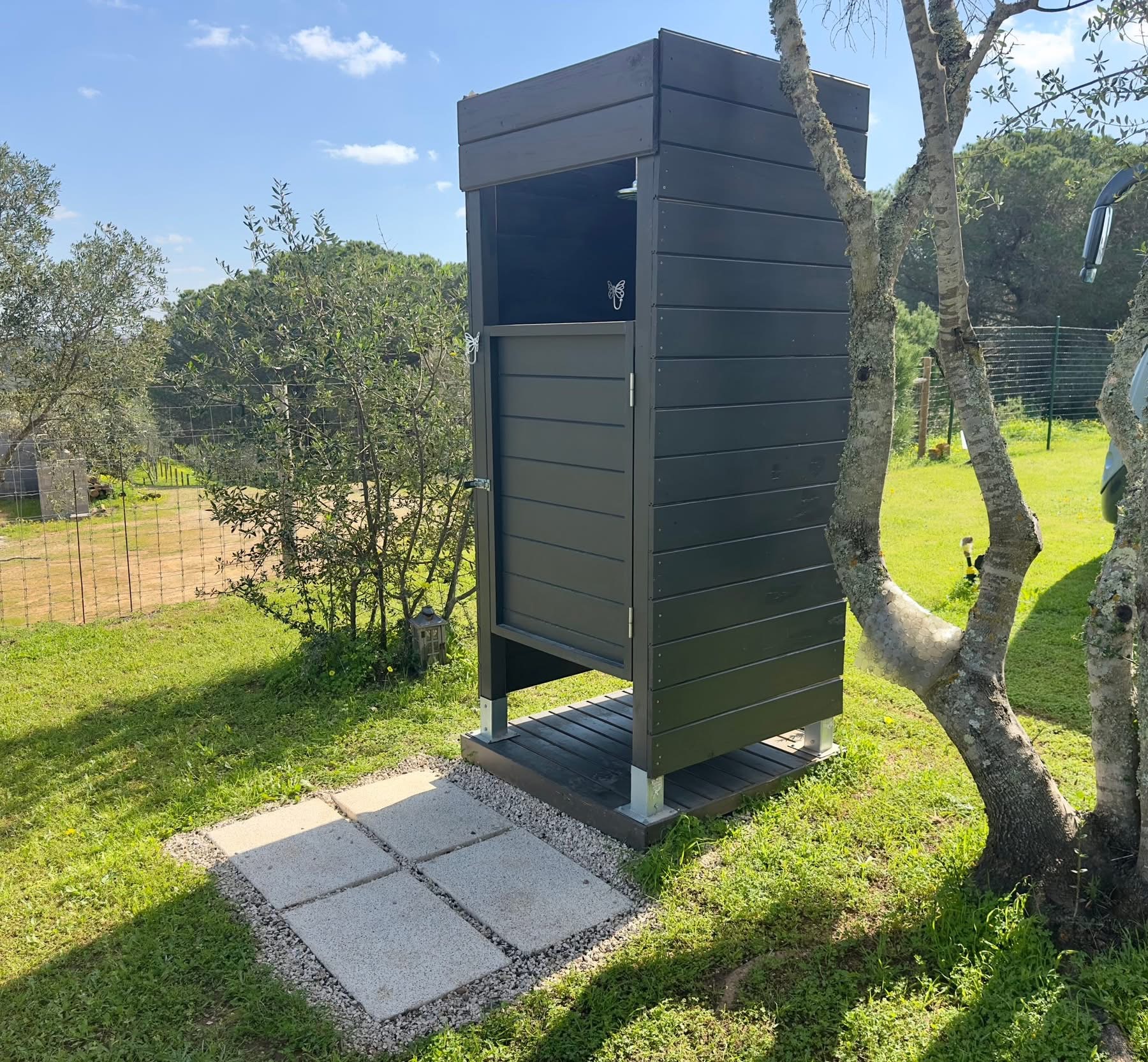 Reisemobilstellplatz - Frischwasserversorgung - Portugal - Außendusche - Zeitlos