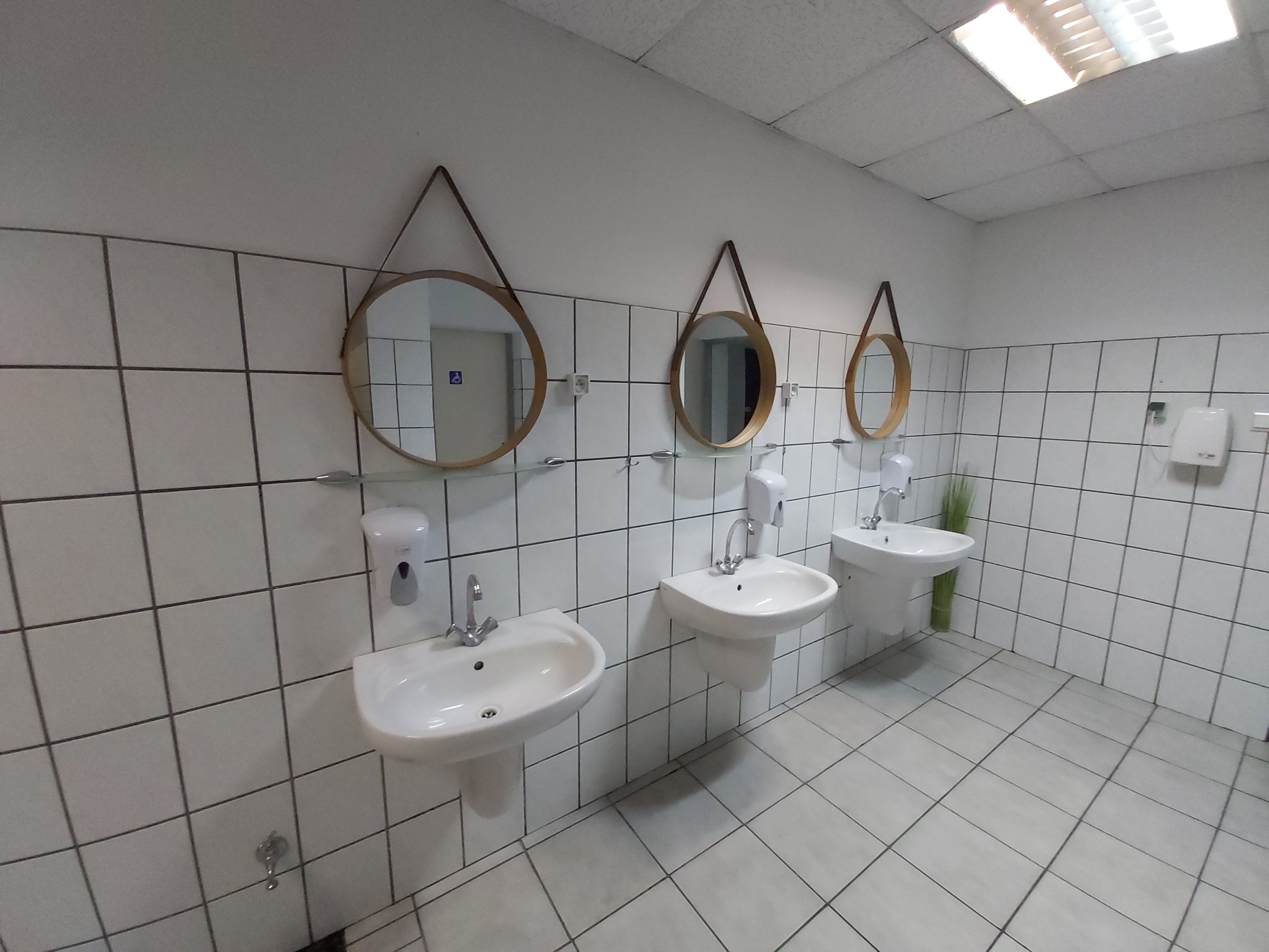 Wohnmobilstellplatz: Bathroom - Camp LIPNO! - Stęszew 