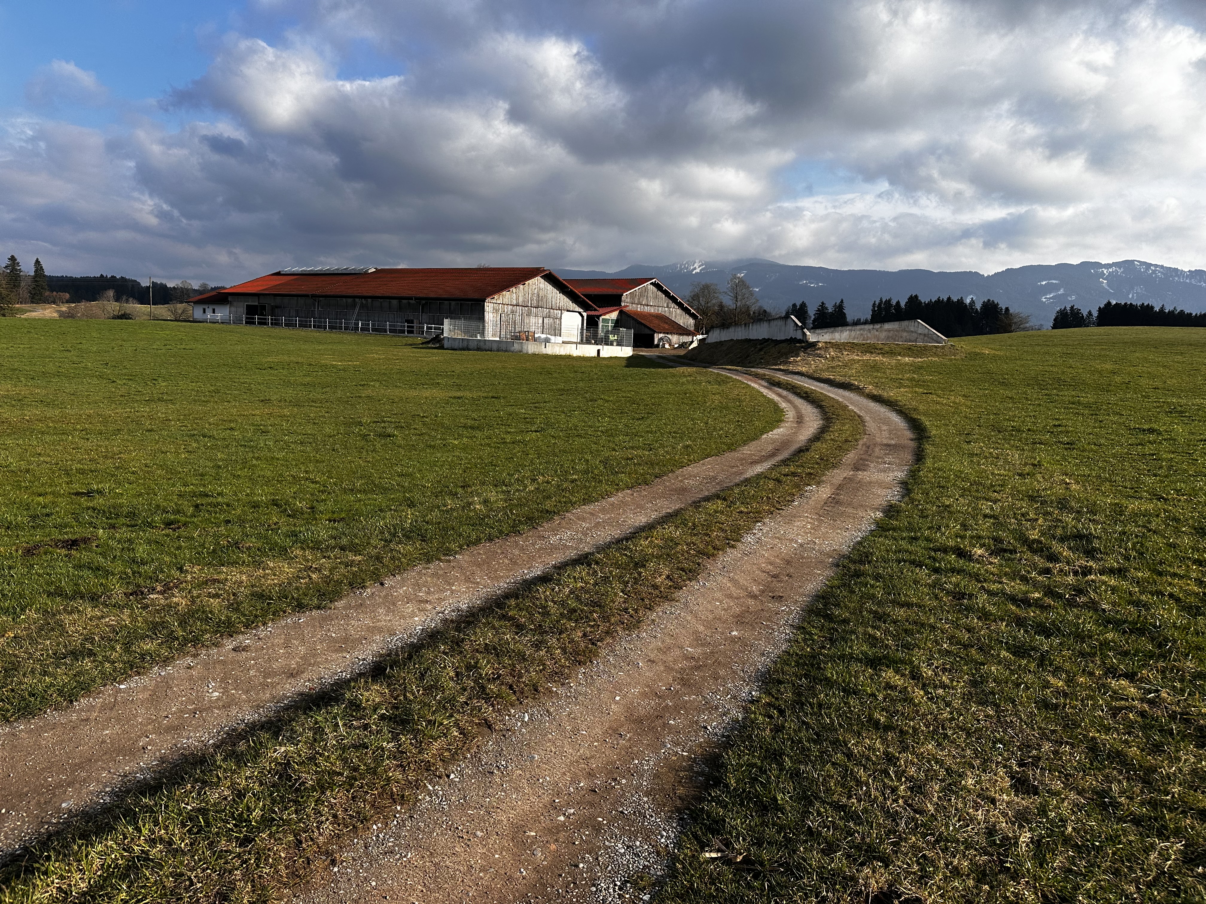 Reisemobilstellplatz - Steingaden - Wohnmobilstellplatz im Grünen an der romantischen Straße
