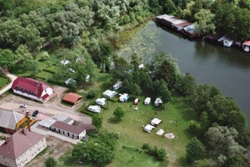 Wohnmobilstellplatz: Homepage http://www.camping-havelperle.de - Stellplatz am Camping Havelperle