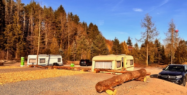 Wohnmobilstellplatz: Stellplatz - Caravan und Wohnmobilstllplatz am Dreifrankeneck Geiselwind