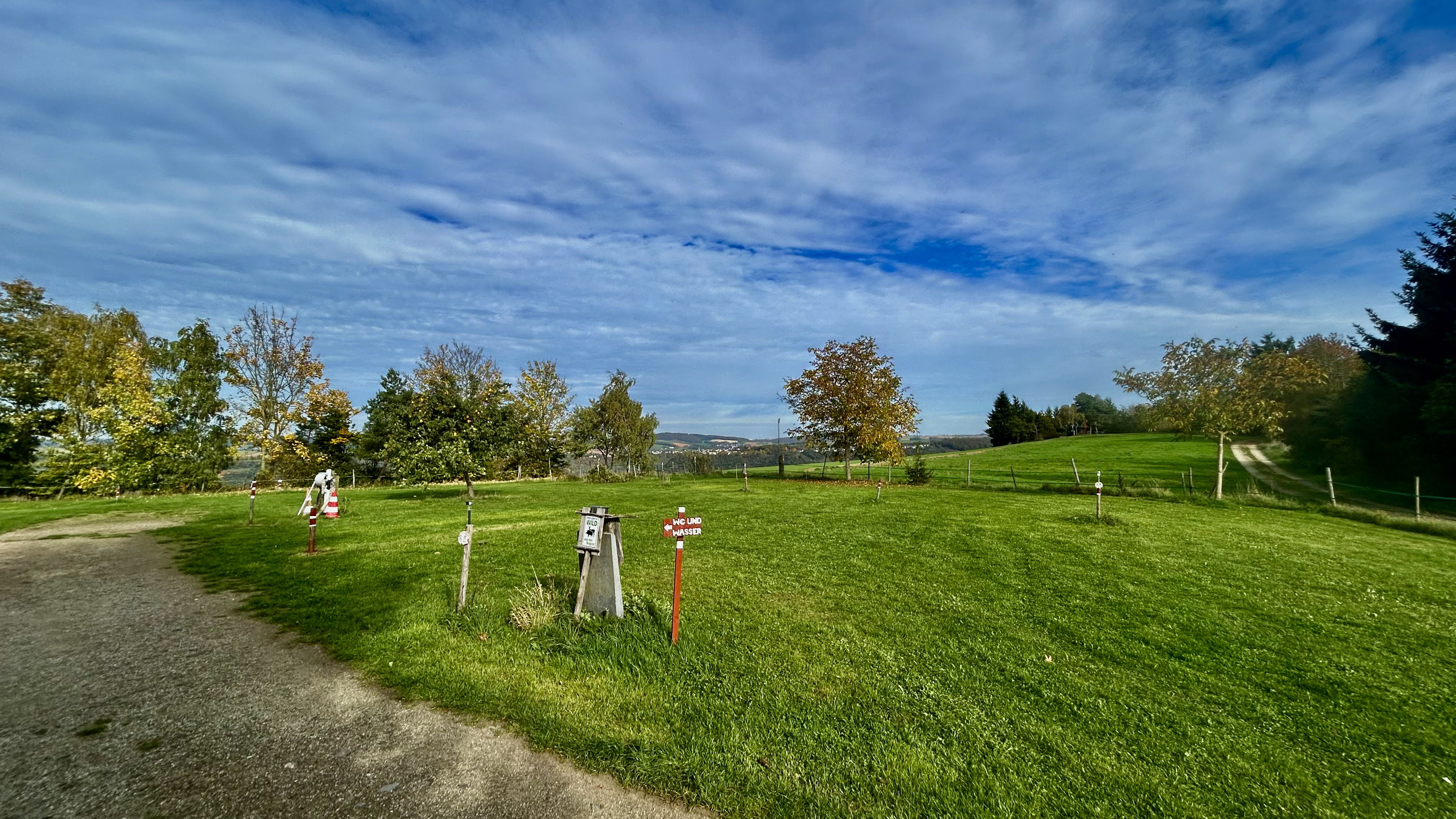 Reisemobilstellplatz: Wiesenstellplatz - Bioferienhof Loreley  - Staanplaatsen