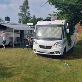 Wohnmobilstellplatz: Stellplätze am Ferienpark Birnbaumteich