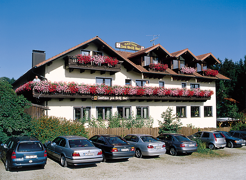 Reisemobilstellplatz - Thurmansbang - Gasthof Zum Grüß Gott