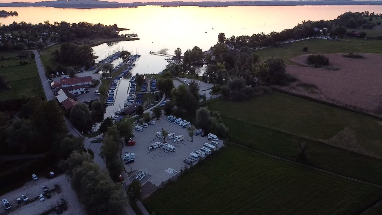 área camper - Kirchanschöring - Stellplatz Übersee von Camping Car Park