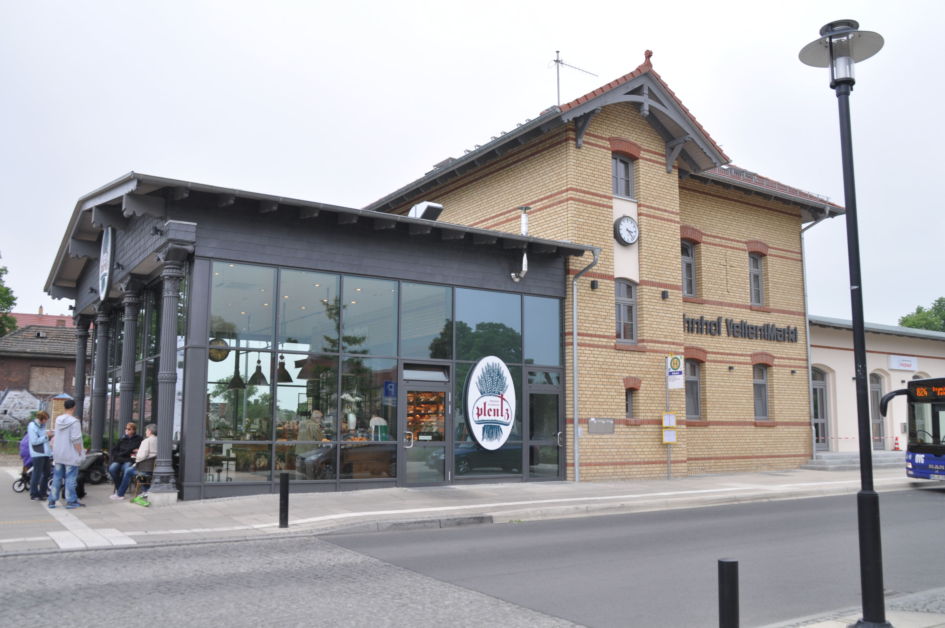 Stellplatz am „Haus des Brotes“ Bahnhof Velten