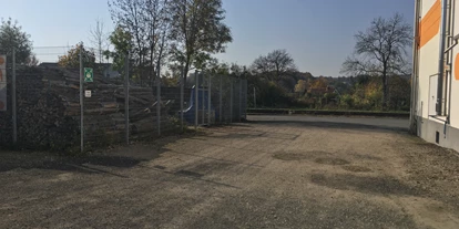 Parkeerplaats voor camper - Umgebungsschwerpunkt: Stadt - Brünn (Landkreis Hildburghausen) - Matratzenfabrik DEHLER