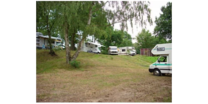 Parkeerplaats voor camper - Stromanschluss - Uder - Bildquelle: http://www.lutterhof.de - Wohnmobilstellplatz am Lutterhof