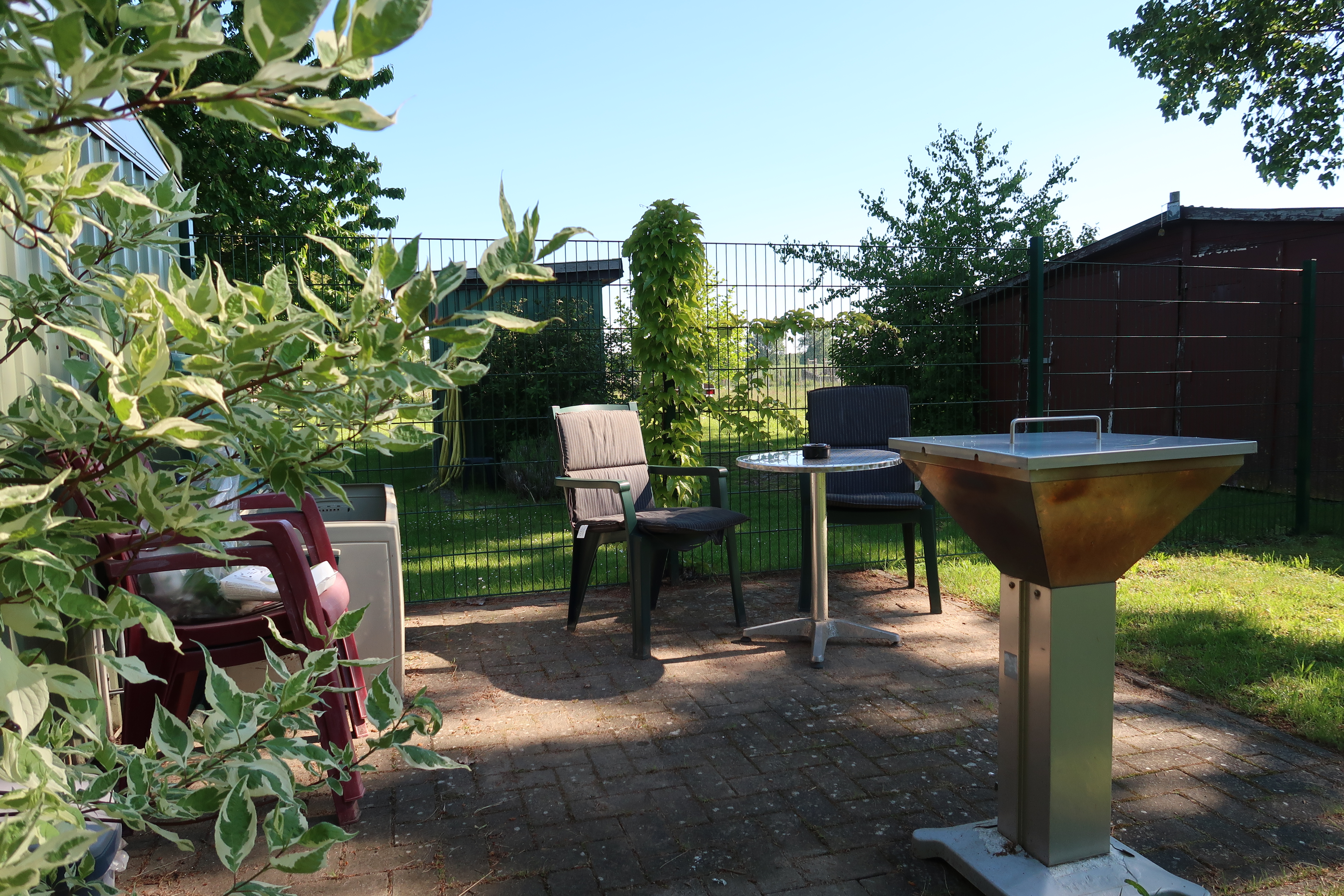 Wohnmobilstellplatz: Grillplatz - Stellplatz Pension Roez zwischen Malchow und Müritz - Areal