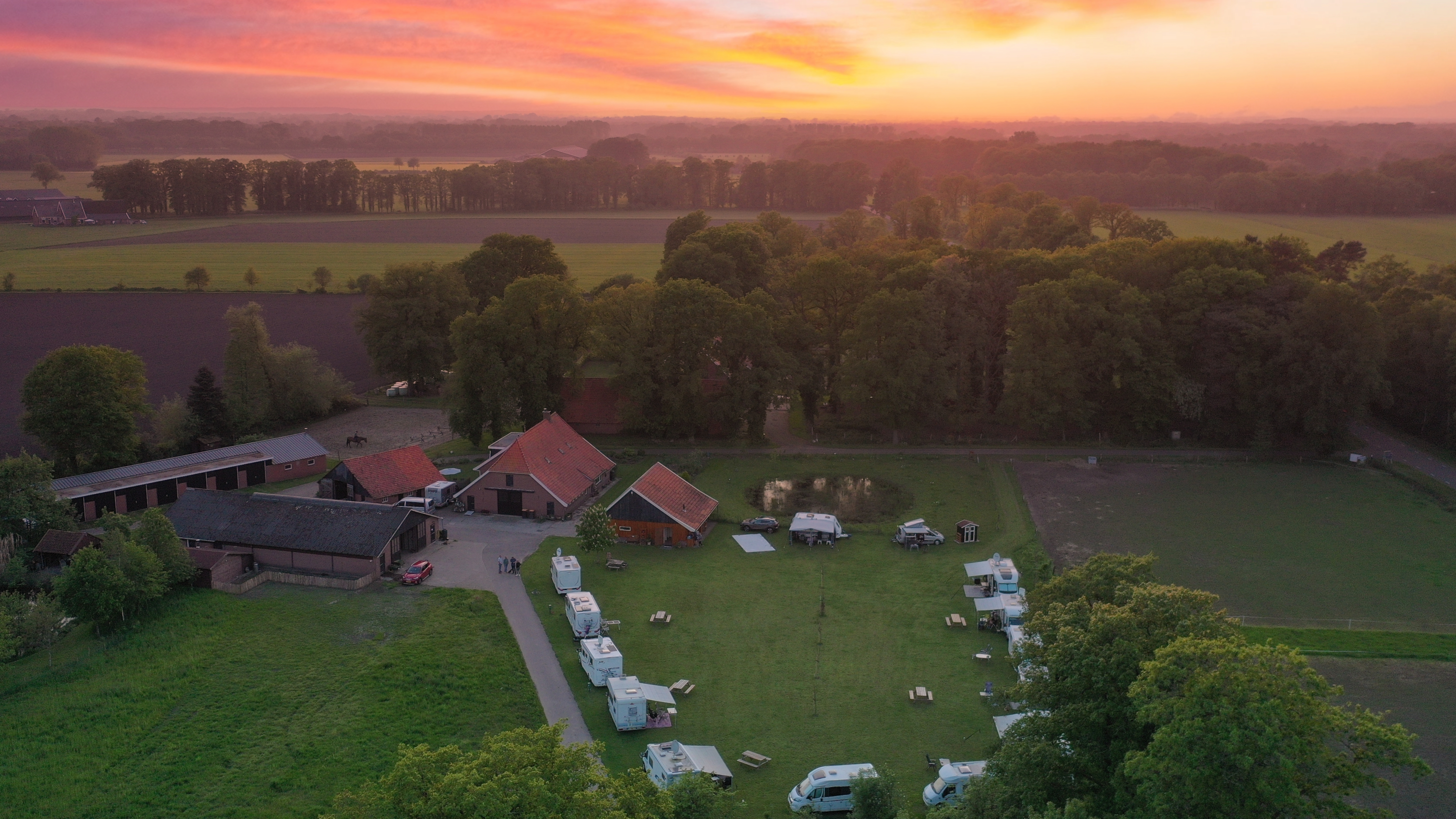 Wohnmobilstellplatz: Camperplek deldenerbroek