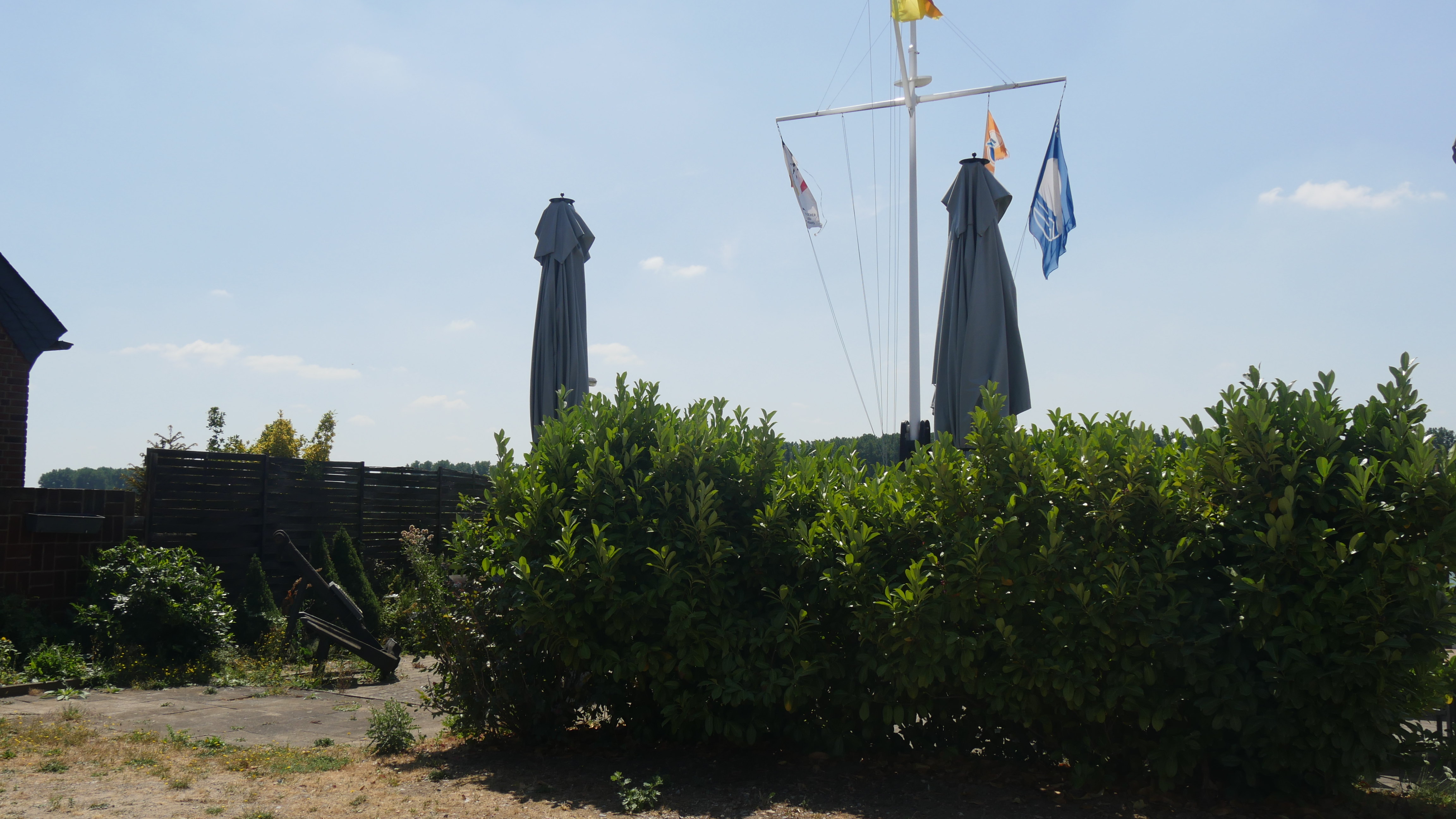 RV park - Leichlingen - Der Stellplatz - Yachtclub Wuppertal Hitdorf e.V.