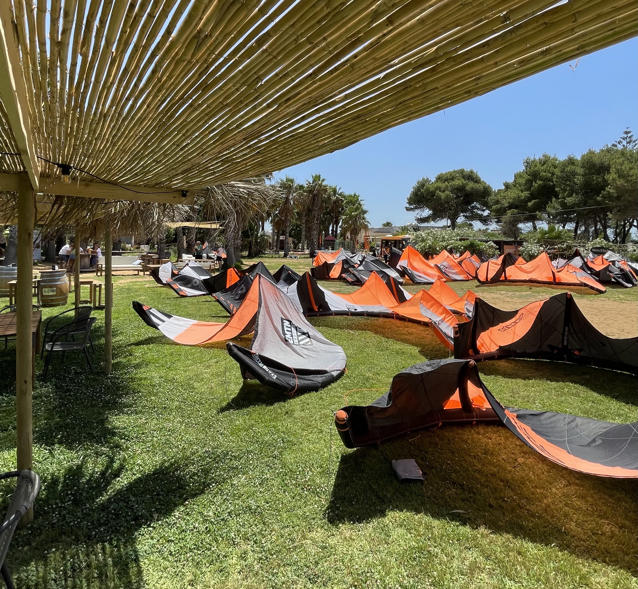 Wohnmobilstellplatz: Kite surfing school area - Sunset Kite Village