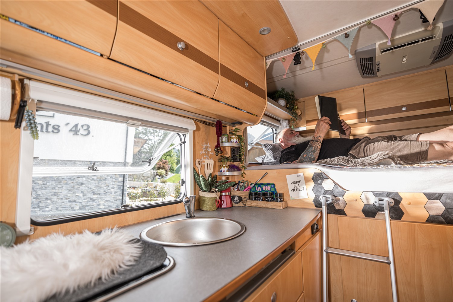 Wohnmobilstellplatz: Perfekt für die Durchreise, Kurzaufenthalte und alle, die einen Stellplatz mit Mehrwert & Extras für entspannte Tage im Alpbachtal suchen. - Camping-Stellplatz by apartments '43