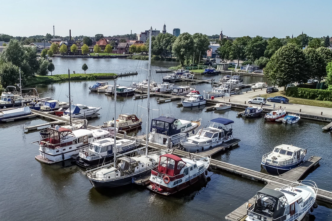 Wohnmobilstellplatz: Wohnmobilstellplatz Yachthafen Winschoten - Jachthaven Winschoten