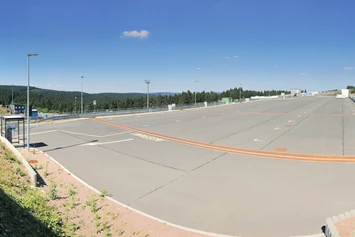 Wohnmobilstellplatz: Caravanstellplatz am Biathlonstadion Oberhof