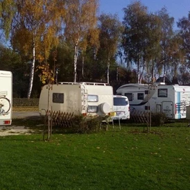 Wohnmobilstellplatz: Herbst 2015 - Kleinstcampingplatz Bad Schallerbach