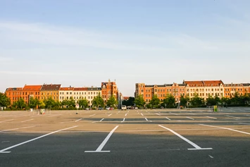 Wohnmobilstellplatz: Platz der Völkerfreundschaft