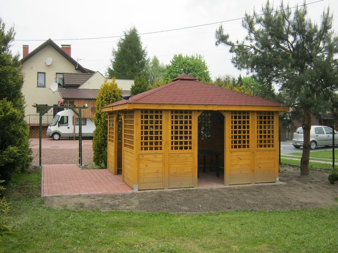 Wohnmobilstellplatz: Relax eine Gartenlaube zur Erholung - Kamperplac Czerwionka