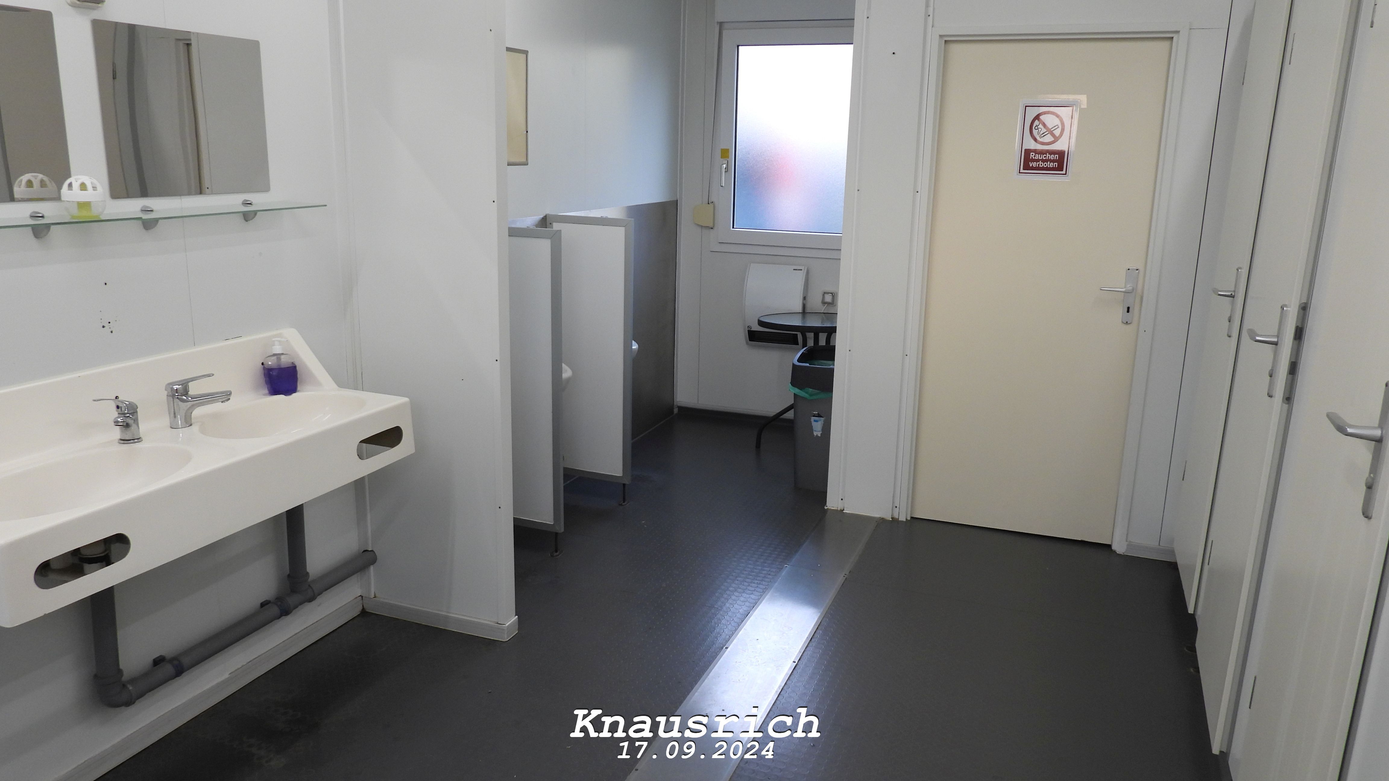 Wohnmobilstellplatz: Reisemobilstellplatz Wien