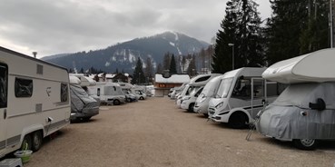 Reisemobilstellplatz - WLAN: teilweise vorhanden - Dolomiten - Parking Odlina