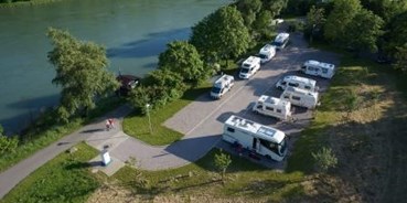 Reisemobilstellplatz - Hunde erlaubt: Hunde erlaubt - Lörrach - Wohnmobilplatz Murg - Stellplatz am Naturerlebnisbad