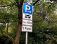 Wohnmobilstellplatz: Schild am Parkplatz  - Stellplatz Äußerer Burgplatz