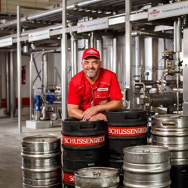 Wohnmobilstellplatz: Fassabfüllerei - Bei einer Brauereiführung zu besichtigen. - Schussenrieder Bierkrugmuseum