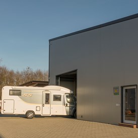 Wohnmobilstellplatz: Rundum-Service für Wohnmobile / Wohnwagen - Stellplatz Breisgau-Wohnmobile