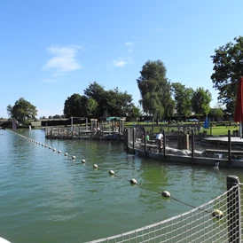 Wohnmobilstellplatz: Naturfreibad Uttenweiler