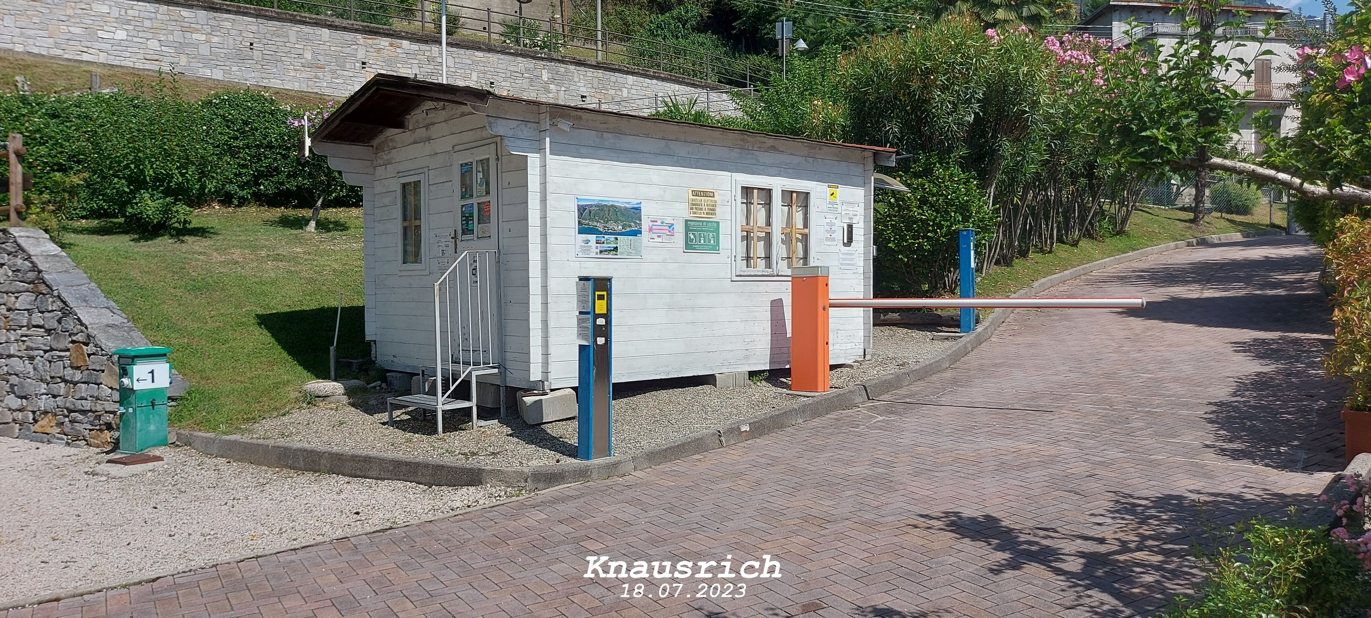 Wohnmobilstellplatz: Area Camper Super Attrezzata