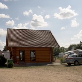 Wohnmobilstellplatz: Rezeption - Wohnmobilpark am großen Priepertsee