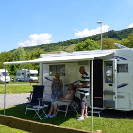 Wohnmobilstellplatz: Parzellierte Stellplätze - Wohnmobilstellplatz Traben-Trarbach