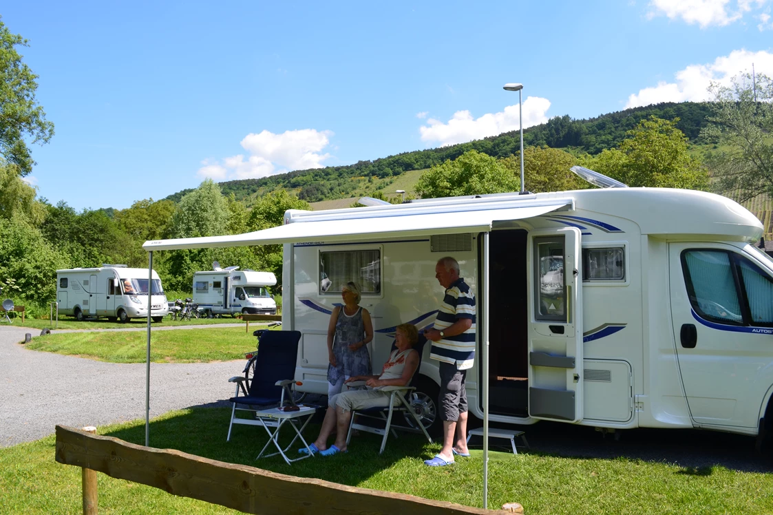 Wohnmobilstellplatz: Parzellierte Stellplätze - Wohnmobilstellplatz Traben-Trarbach