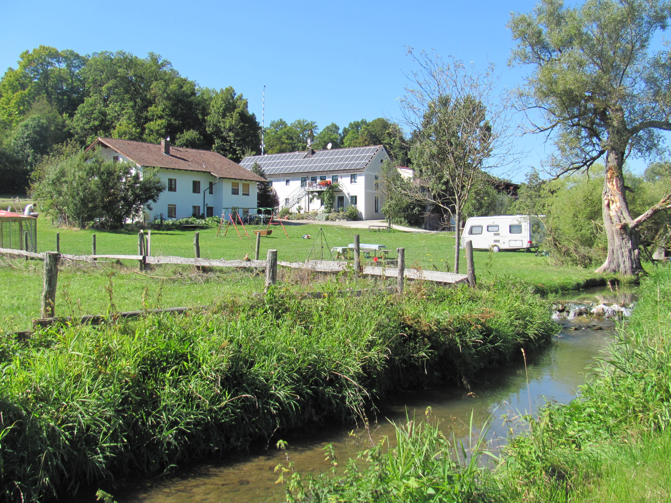 kampeerplaats voor campers - Mörnsheim - Stellplatz am Bach - Ferienhof Pfisterer