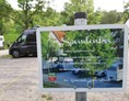 Wohnmobilstellplatz: Freiwillige Spenden-Box - Parkplatz Hofwiese