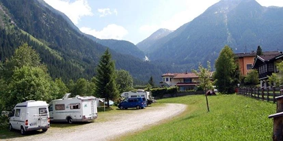 Place de parking pour camping-car - Hallenbad - L'Autriche - (c) www.krimmlerfaelle.at - Hotel-Camping Krimmlerfälle