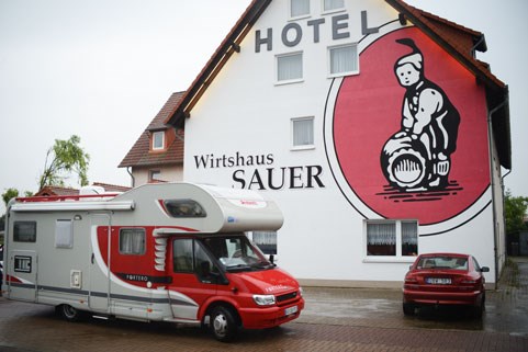 Wohnmobilstellplatz: Hotel & Wirtshaus Sauer