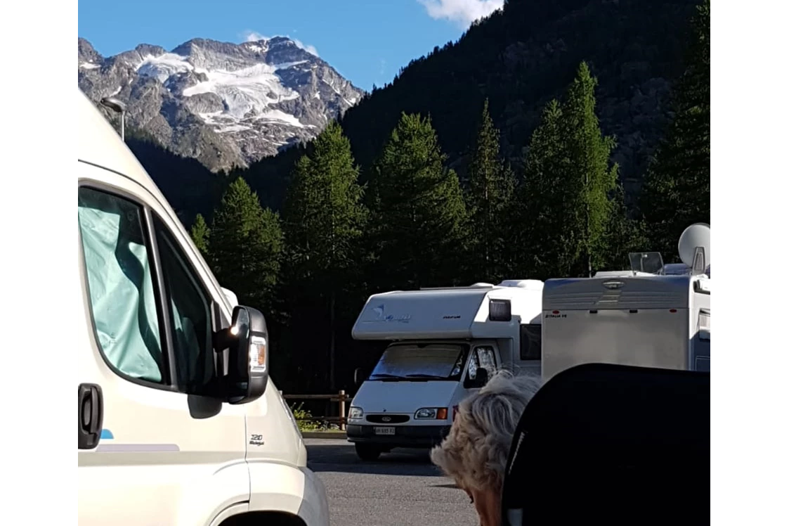 Wohnmobilstellplatz: Stellplatz  Breuil Cervinia. 
 - Area di Sosta Camper Breul Cervinia