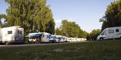 Place de parking pour camping-car - Umgebungsschwerpunkt: Fluss - Thalmässing - http://www.eichstaett.de/poi/wohnmobil-_und_zeltplatz_eichs-257 - Wohnmobilstellplatz Eichstätt