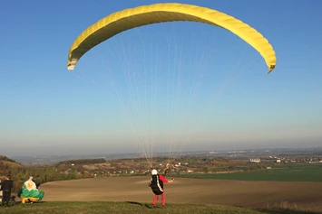 Wohnmobilstellplatz: Fliegen? - Ŕíp oder Jeviněves - Říp - Mnetěš