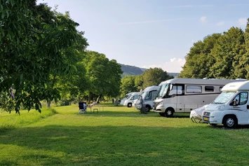 Wohnmobilstellplatz: Moselstellplatz Wintrich