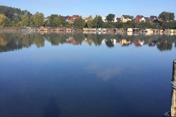 Wohnmobilstellplatz: Blick auf den Malchower See  - Stellplatz der Marina Malchow