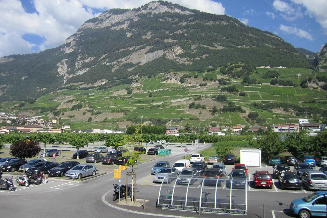 Wohnmobilstellplatz: Parking Bains de Saillon