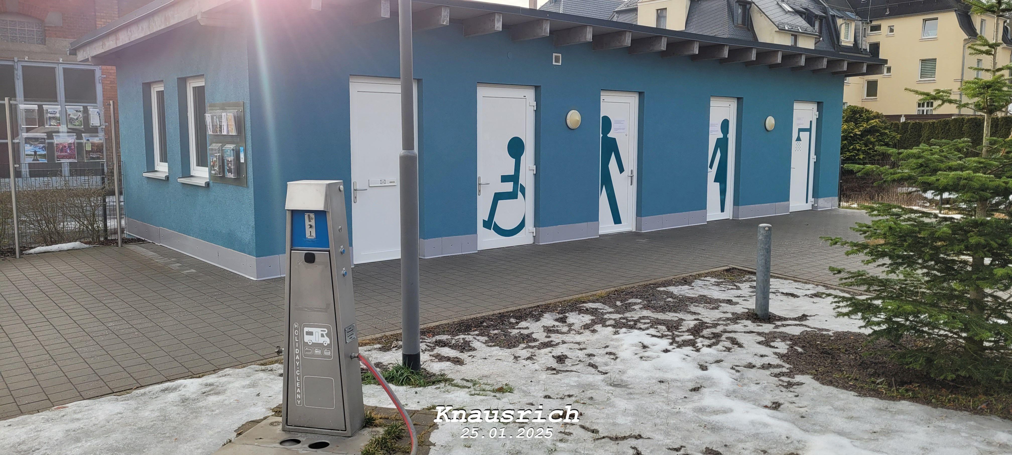 Reisemobilstellplatz: Sani-Gebäude - Wohnmobilstellplatz am Papiermühlweg