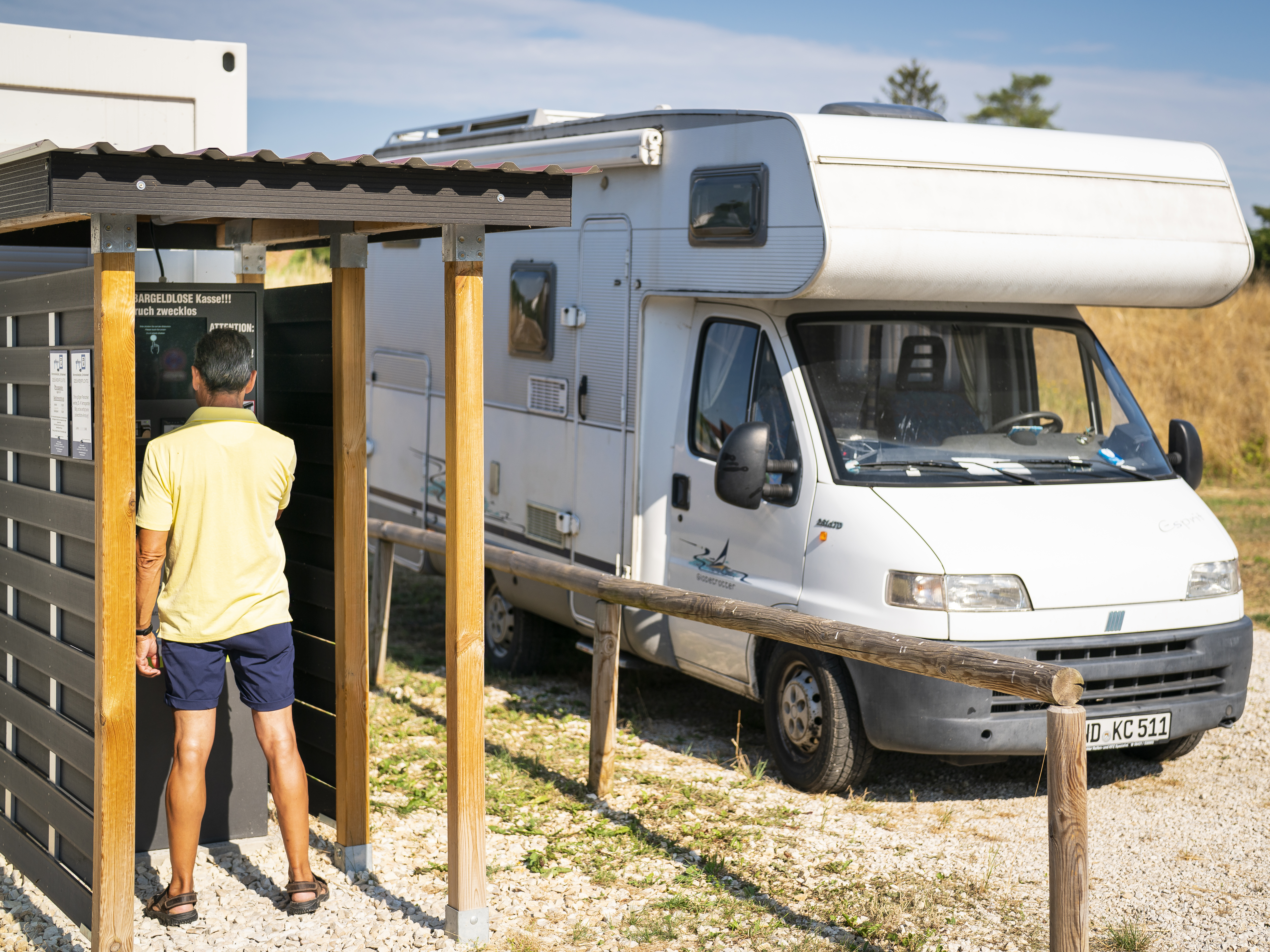 kampeerplaats voor campers - Mörnsheim - ©Foto: Dietmar Denger - Wohnmobilstellplatz Schlösslwiese