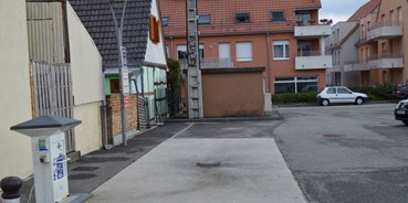 Reisemobilstellplatz - Hunde erlaubt: Hunde erlaubt - Strasbourg - Aire de Services Camping-Cars