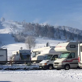 Wohnmobilstellplatz: Im Skigebiet. Nächste Lifte in 400 M - Wohnmobilpark Willingen