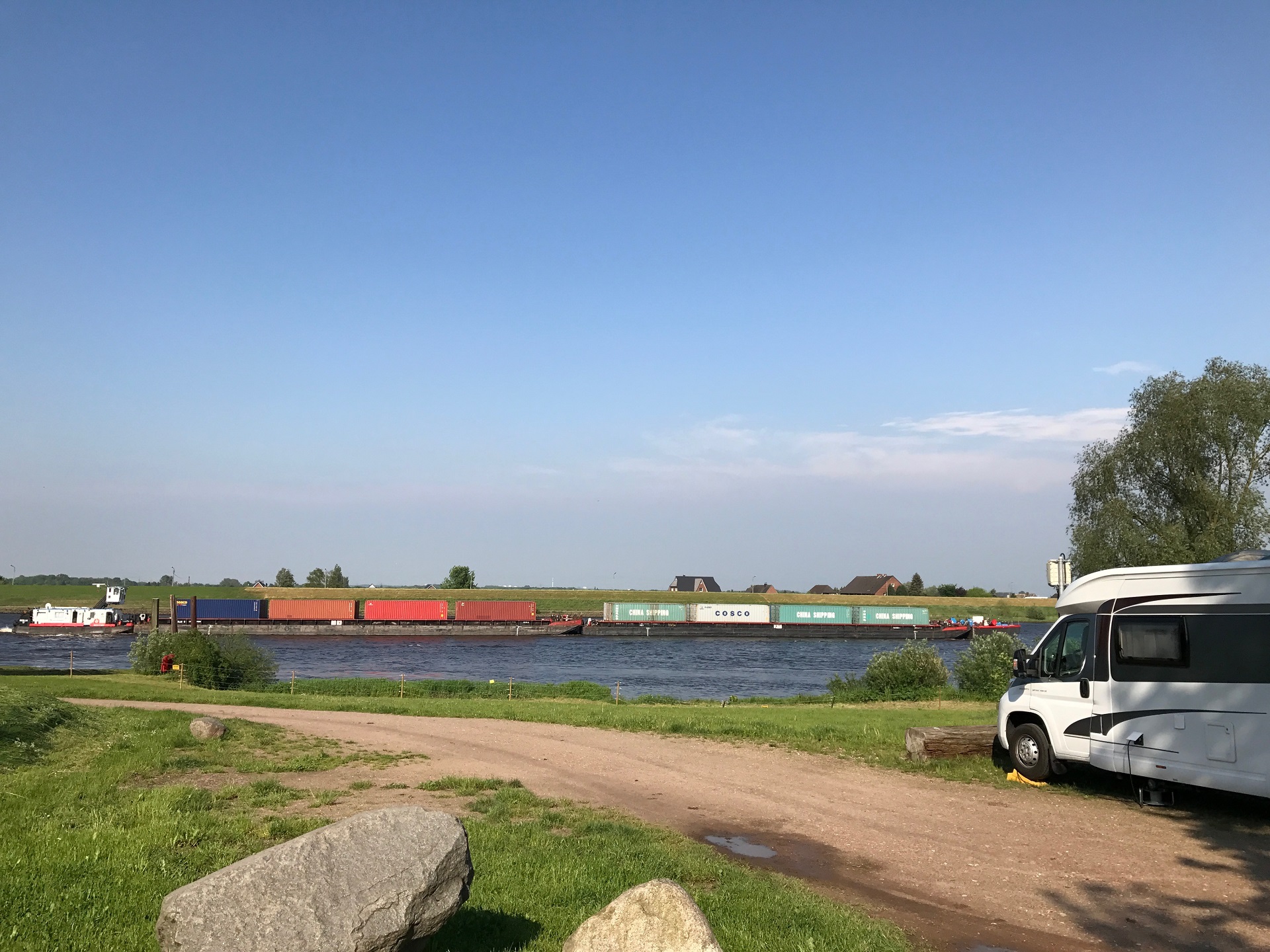 Reisemobilstellplatz - Seevetal - Stellplatz Norderelbe 1. Reihe - Elbepark Bunthaus - Der Wohnmobilhafen in Hamburg